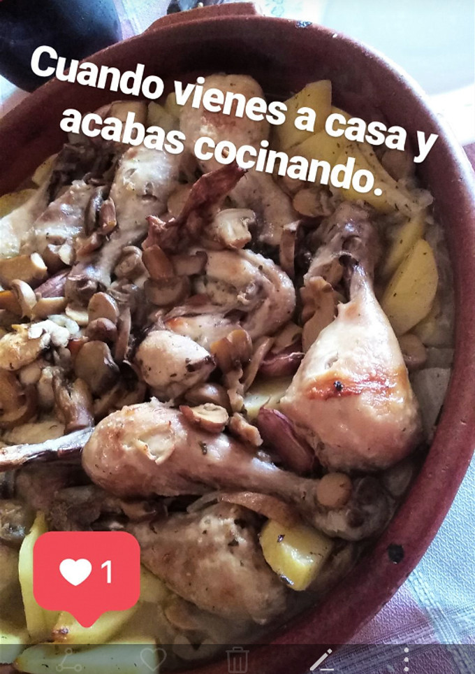 Una foto de Pollo asado al ajillo con limón