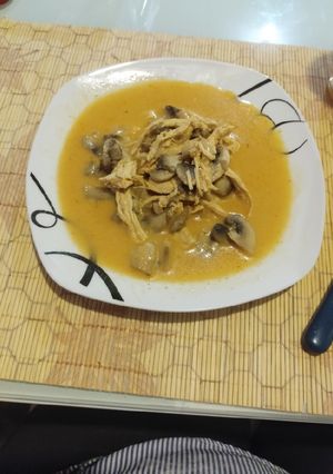 Una foto de Pollo en crema al chipotle