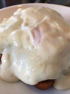 Una foto de Pastel de espinaca con pan de molde y huevo