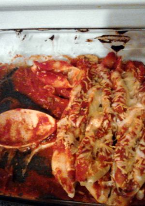 A picture of Heathers Stuffed Shells.