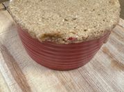 Una foto de pan de avena y yogurt
