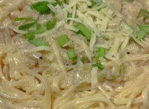 Una foto de Fideos Nidos con Salsa de Puerro