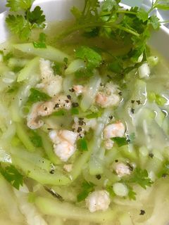 Hình của món Canh bầu nấu với tôm.
