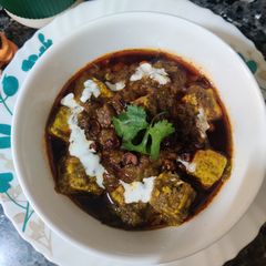 A picture of Dhaba style palak paneer.