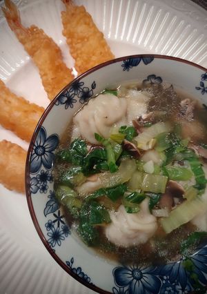 A picture of Easy Veg Heavy Wonton Soup.
