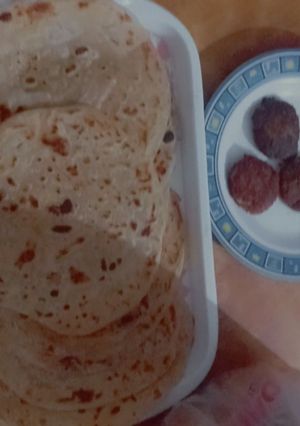 A picture of Khasta karare parathey in sehri.