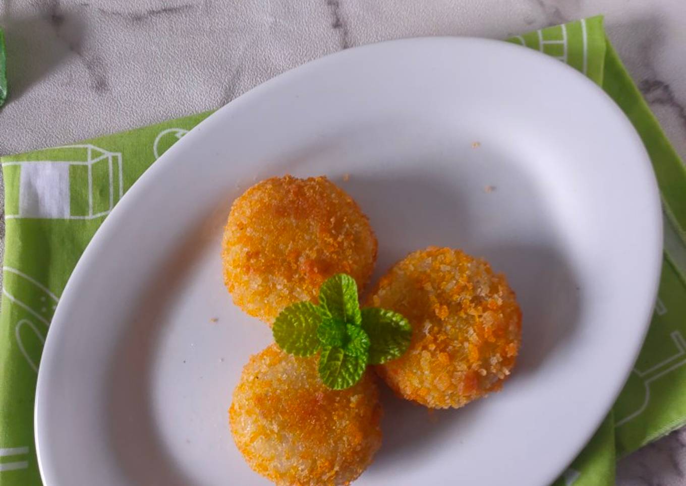 Ketan Goreng Abon