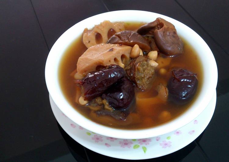 Lotus Root And Peanut Vegan Soup