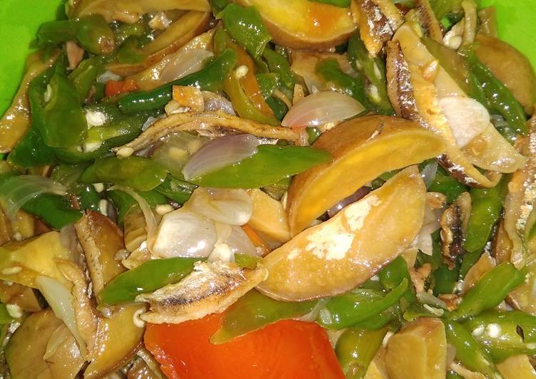 Resep Jengkol Tumis cabai hijau dan ikan teri rebus Anti Gagal