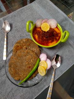 મિક્ષ દાળ પરોઠા (mix dal parotha recipe in gujarati) રેસીપી મુખ્ય ફોટો