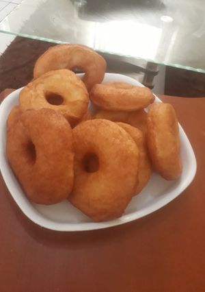 A picture of Fluffy and delicious donuts.