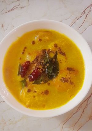 बेसन की कढीं Besan ki kadhi रेसिपी मुख्य फोटो