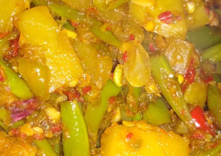 Proses memasak Tumis kentang with buncis, Bisa Manjain Lidah