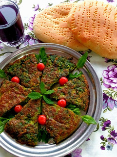 عکسی از دستور کوکو اسفناج و نعناء