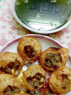 A picture of Pani puri.