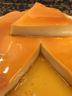 Una foto de Flan de huevo muy sencillo