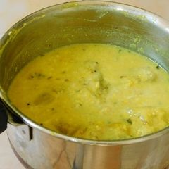 A picture of White Pumpkin (winter melon) in Buttermilk Sauce (morkuzhambu in Tamil).