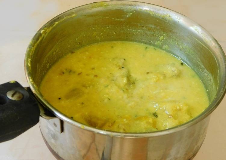 White Pumpkin (winter melon) in Buttermilk Sauce (morkuzhambu in Tamil)