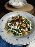 Orecchiette con cime di rape,stracciatella e crumble di sponsali
