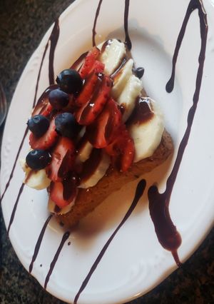 Una foto de Snacks Pan tostado con fruta