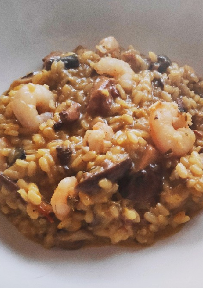Una foto de Risotto de setas y gambas