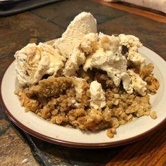 A picture of Apple Crisp.