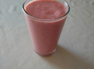 Foto principal de Batido de fresa, plátano y chía