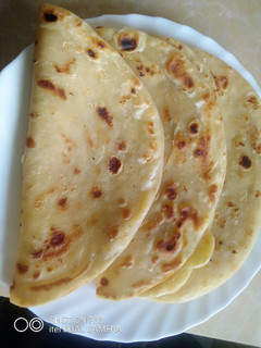 A picture of Coconut milk chapatis.