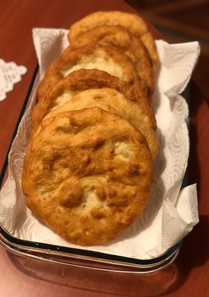 Lángos Réka Laca módra recept fotója