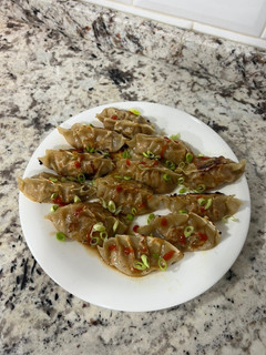 Una foto de Empanadillas chinas o Gyozas de pollo y langostinos