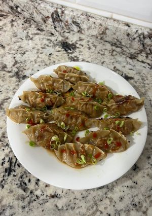 Una foto de Empanadillas chinas o Gyozas de pollo y langostinos