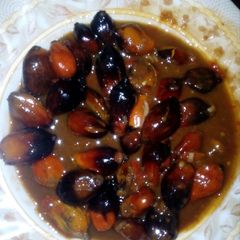 A picture of Oil palm sauce (roman kwakwar manja).
