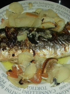 Una foto de Lubina al horno