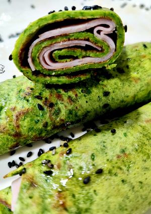 Una foto de Crêpes de espinacas con pechuga de pavo