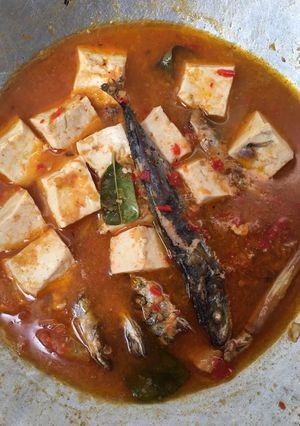 Foto resep Sayur pindang tercampur tahu dimasak dipagi hari