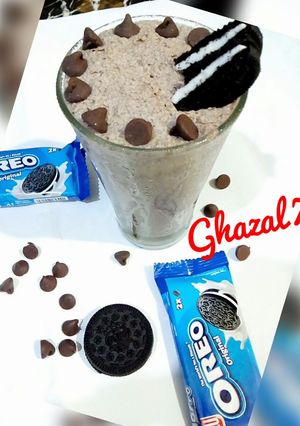 A picture of Oreo MilkShake with a Twist.