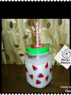 A picture of Banana milk Shake.
