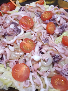 Una foto de Ensalada de calamares