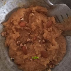 A picture of میدہ سوجی بیسن حلوہ.