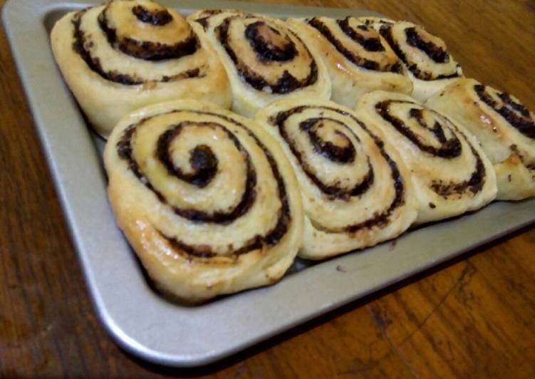 Cinnamon Roll Coklat Keju