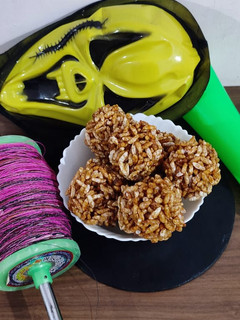 મમરા ના લાડુ (Mamara Ladoo Recipe In Gujarati) રેસીપી મુખ્ય ફોટો