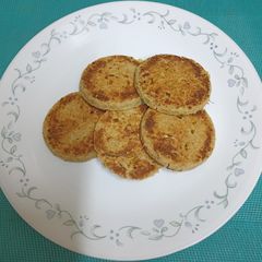A picture of Jawarichi Thecha Bhakri.