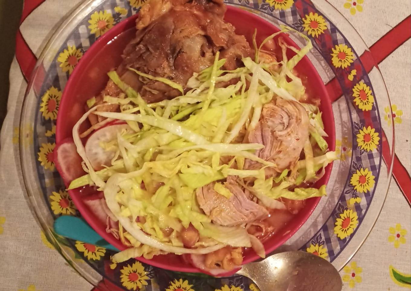 Pozole "uniendo a la familia"