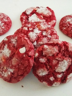 A picture of Chunky Red Velvet Crinkle Cookies.