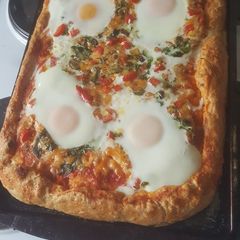 Pizza with egg A picture of Pizza with egg.
