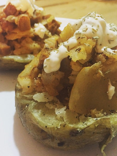 Una foto de Patatas asadas al microondas con seitán