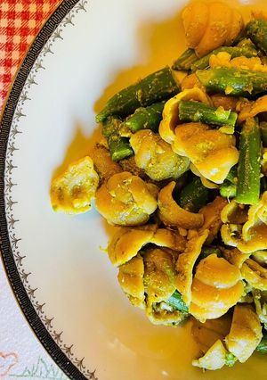 Foto di Pasta proteica al pesto con asparagi