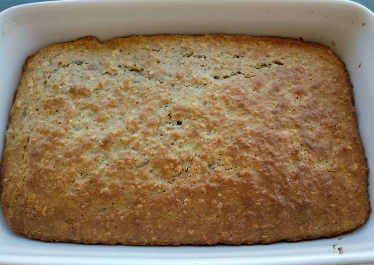 Banana bread with almonds