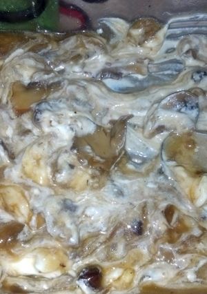 A picture of Chicken mushroom stuffing casserole.
