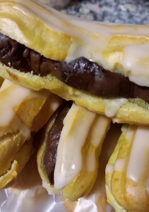 Una foto de Eclairs